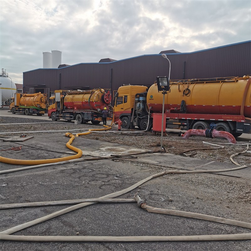 延津污水池清理