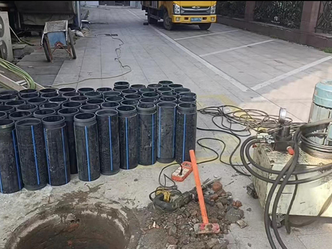 延津PE置换管厂家 DN315置换管 非开挖管短管置换